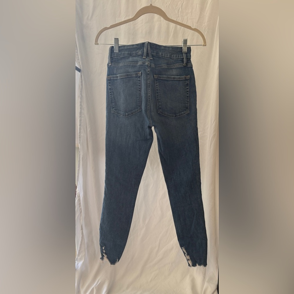 Good American Distressed Blue Ankle Jeans - Picture 5 of 6
